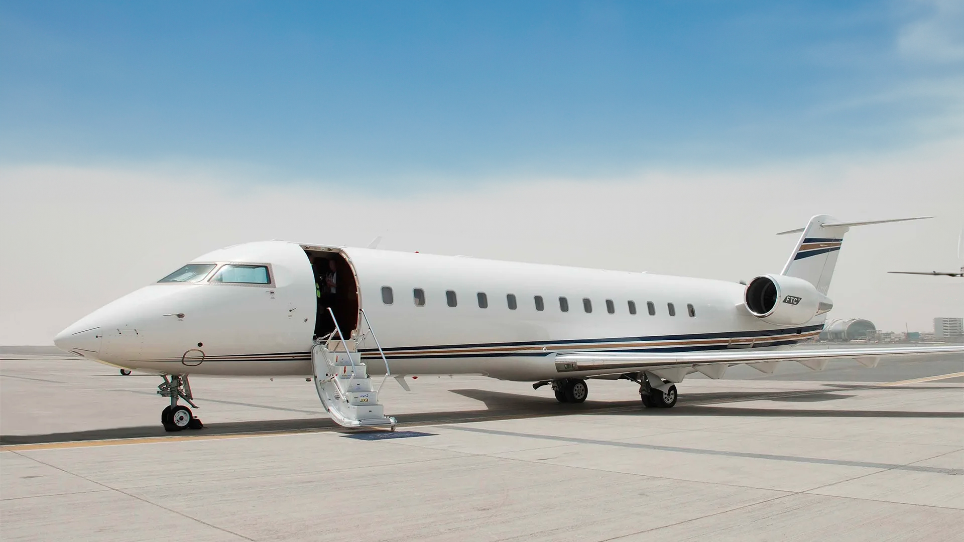 BOMBARDIER CHALLENGER 850